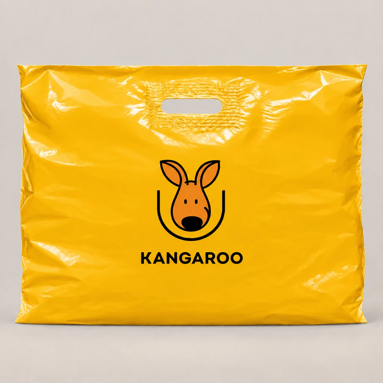 Жовтий пакет-банан 60 × 50 см з логотипом KANGAROO