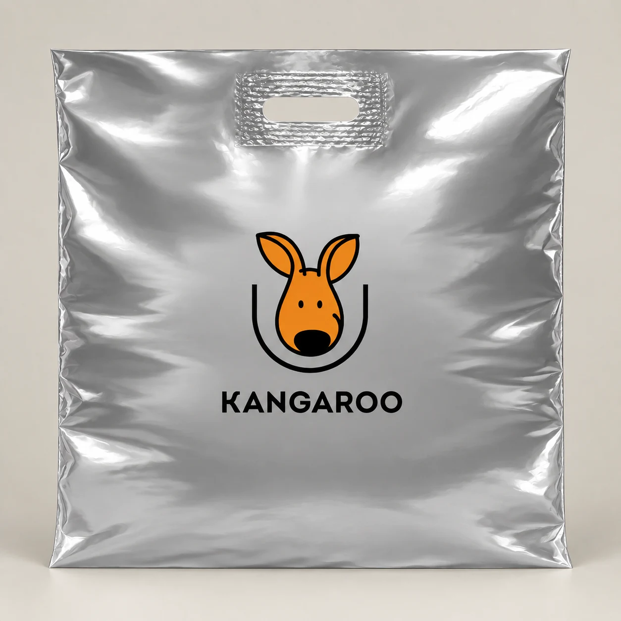 Срібний пакет-банан 60 × 60 см з логотипом KANGAROO